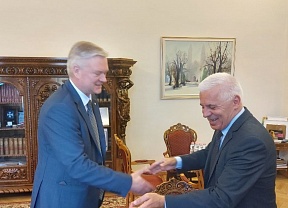 A debreceni orosz főkonzul Nyíregyháza polgármesterével találkozott